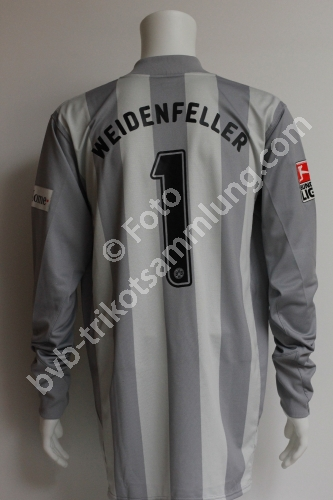 Nike Spielertrikot aus der Saison 2007 von Roman Weidenfeller Nike Spielertrikot aus der Saison 2007 von Roman Weidenfeller