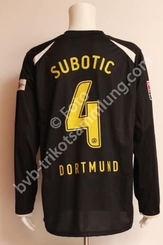 Nike in Prüfung aus der Saison 2008 von Neven Subotic