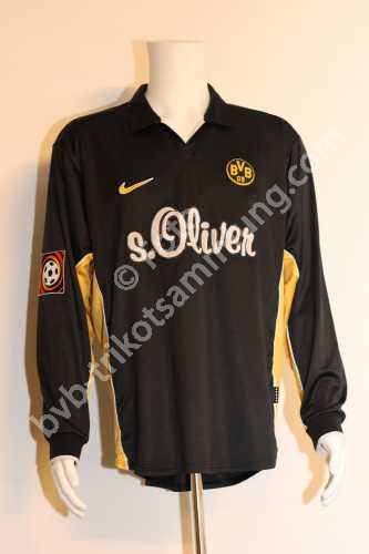 Nike Spielertrikot aus der Saison 1998 von Matthias Sammer Nike Spielertrikot aus der Saison 1998 von Matthias Sammer