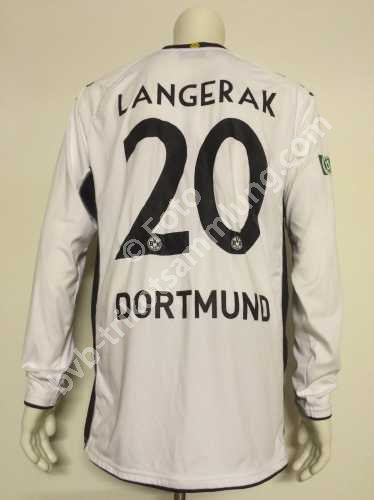 Kappa Spielertrikot aus der Saison 2010 von Mitchell Langerak Kappa Spielertrikot aus der Saison 2010 von Mitchell Langerak