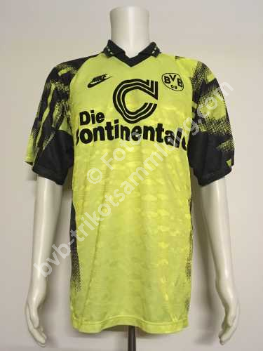 Nike Spielertrikot aus der Saison 1992 von Michael Schulz  Nike Spielertrikot aus der Saison 1992 von Michael Schulz