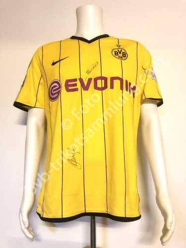 Nike Spielertrikot aus der Saison 2008 von Patrick Owomoyela Nike Spielertrikot aus der Saison 2008 von Patrick Owomoyela