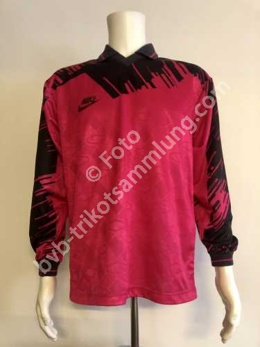 Nike Spielertrikot aus der Saison 1993 von ist unbekannt  Nike Spielertrikot aus der Saison 1993 von ist unbekannt